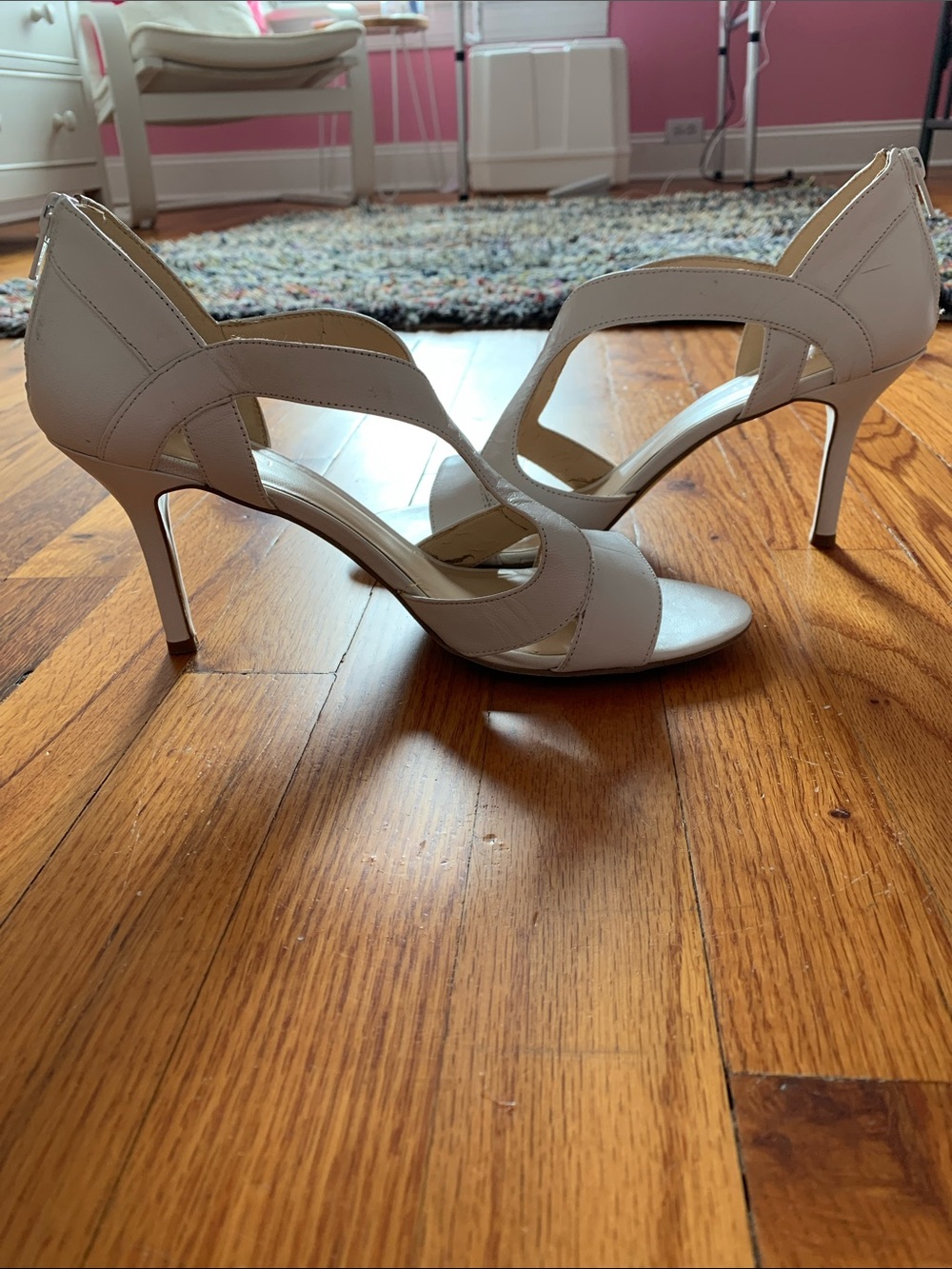 Nine West White Cutout Leather Heels - Picture 6 of 7